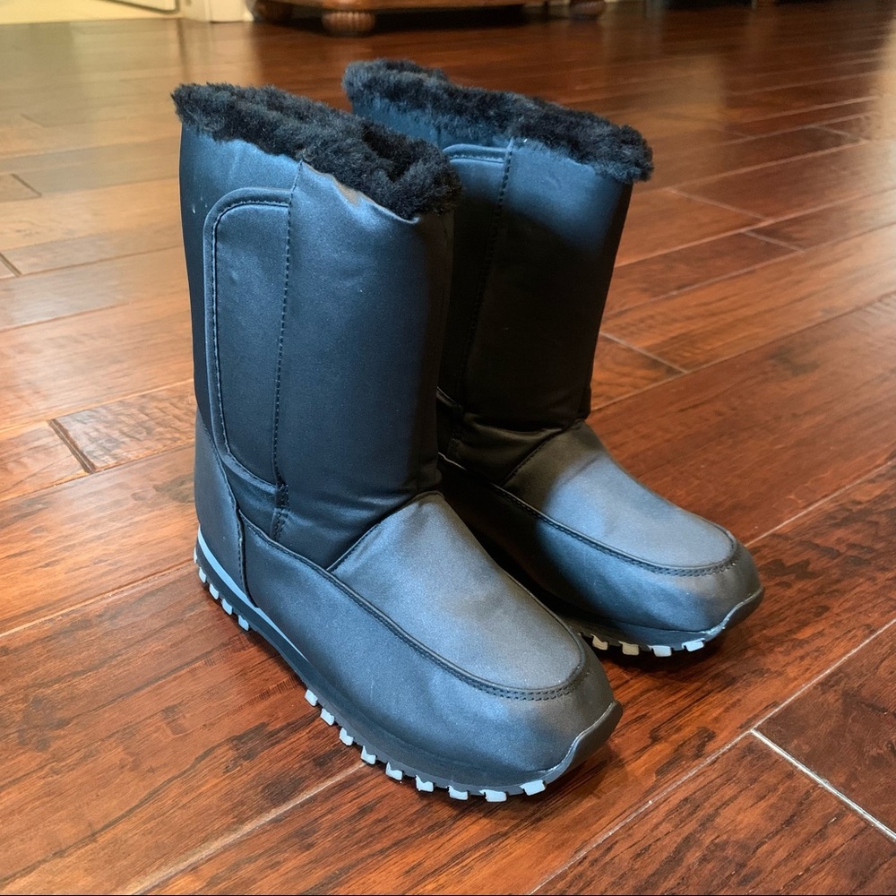Crater ridge nelly II black boots size 8